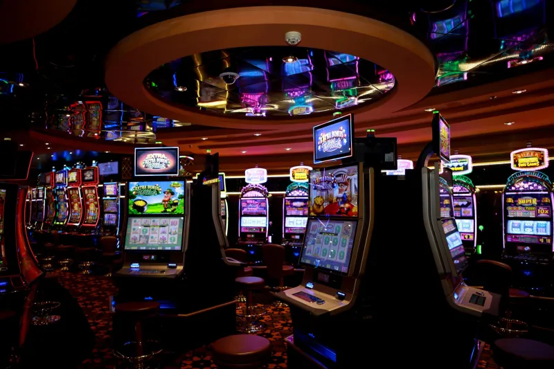 96% Sounds Great Until You Do the Math: A Slot Player's Guide to RTP, Volatility, and Reality